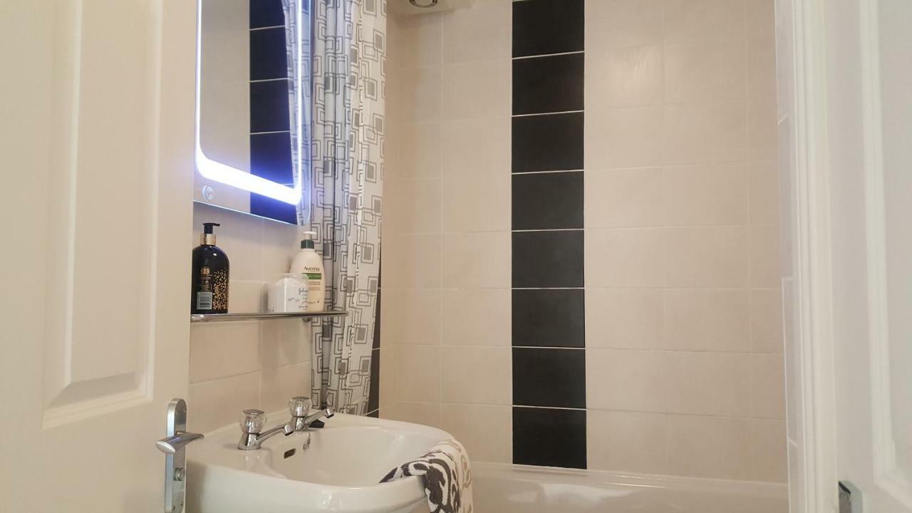 Queens Quarter Holiday Homes (Adults Only) Belfast Kültér fotó